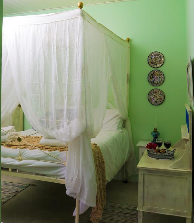 To Konatzi Tis Marikas Tzai Tou Yianni Guest House เกโต ดรายส์ ภายนอก รูปภาพ