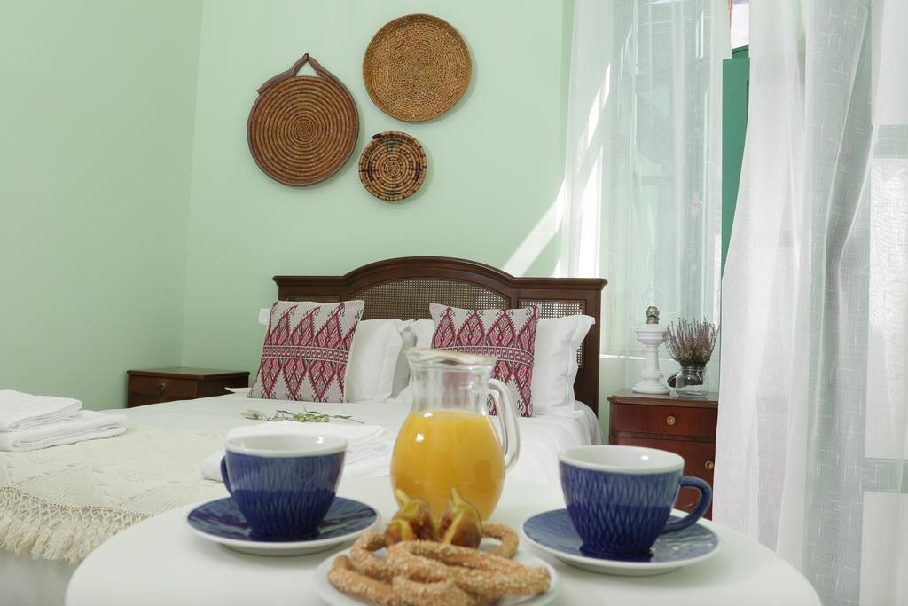 To Konatzi Tis Marikas Tzai Tou Yianni Guest House เกโต ดรายส์ ภายนอก รูปภาพ