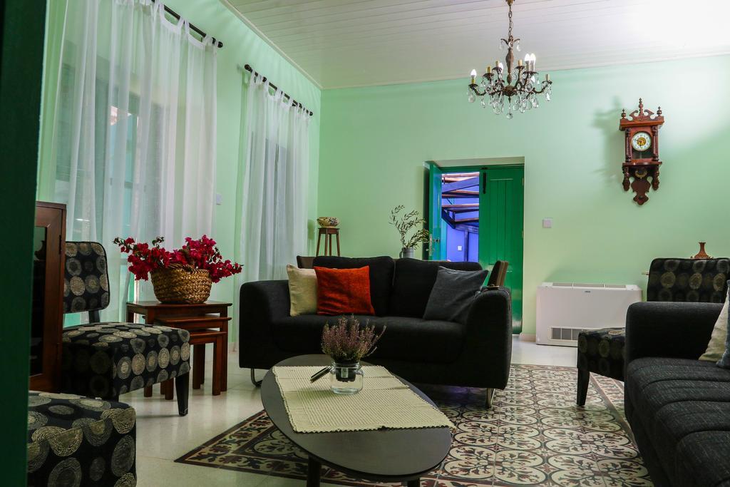 To Konatzi Tis Marikas Tzai Tou Yianni Guest House เกโต ดรายส์ ภายนอก รูปภาพ